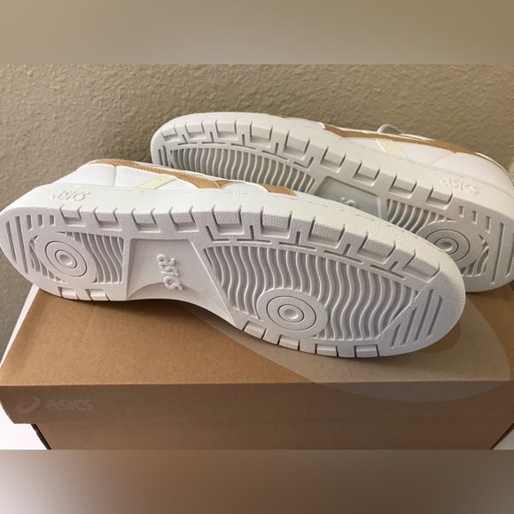 ASICS Japan S Women's Shoes White Camel Beige - Picture 7 of 8